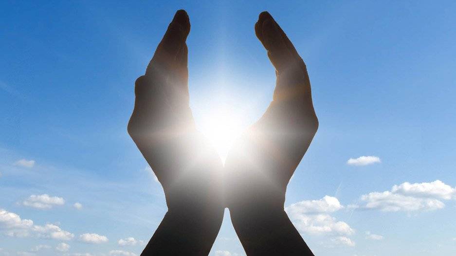 “There is nothing to fear” - Miranda Macpherson, a Spiritual Teacher, influenced by Ramana Maharshi - Awakening the Love & Wisdom of your True Nature through Audio Meditation, Interfaith Teachings, Holistic Inquiry, Awakening, and Defenselessness